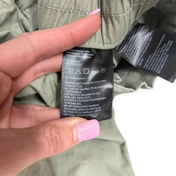 H&M Women's Size 8 Khaki Green Wide-Leg Cargo Pants Casual - Picture 7 of 7